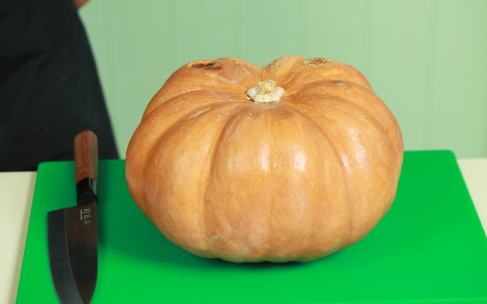 How to clean a pumpkin