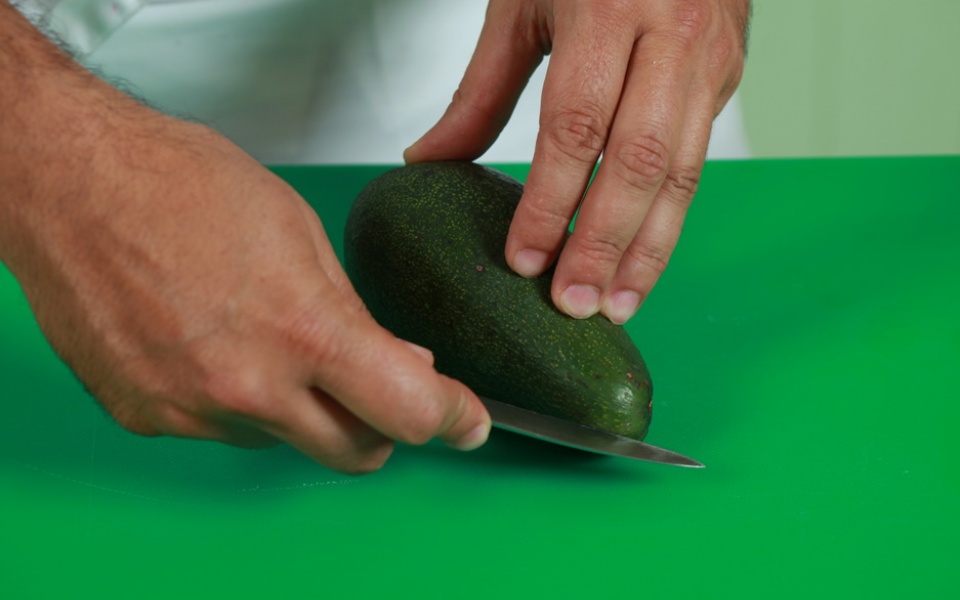 How to peel an avocado