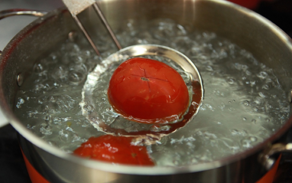 How to make tomato concasse