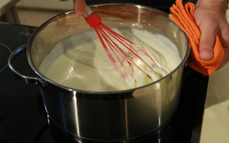 Béchamel sauce | Yiannis Lucacos