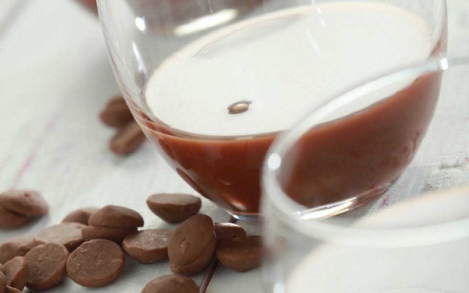 Milk chocolate caramel fudge sauce | Yiannis Lucacos