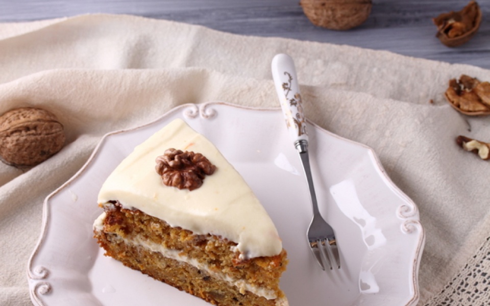 Cream cheese icing | Yiannis Lucacos