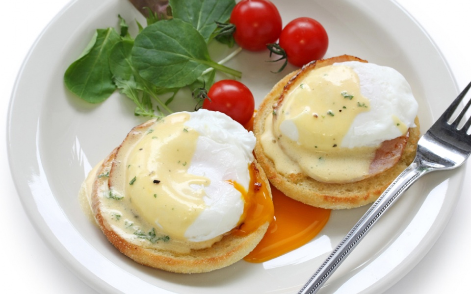 ΑΥΓΑ ΜΠΕΝΕΝΤΙΚΤ (eggs benedict)