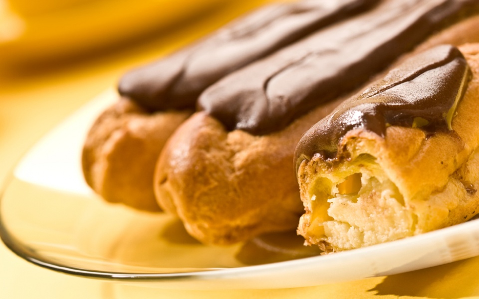 ΕΚΛΕΡ (éclair)