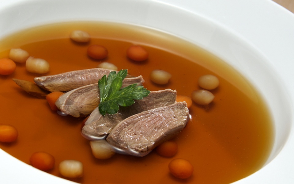 ΚΟΝΣΟΜΕ (consommé)