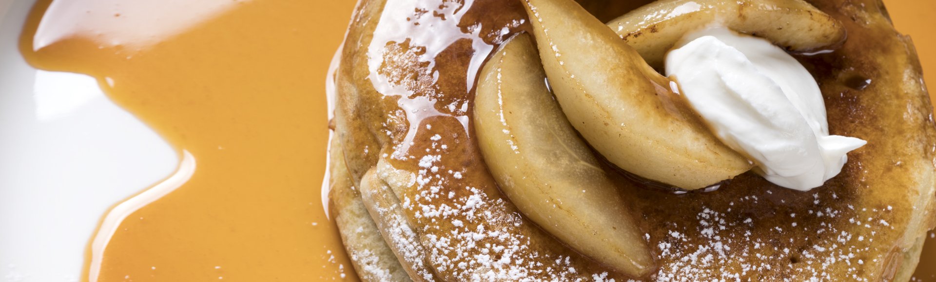 Pancakes με καραμελωμένα αχλάδια