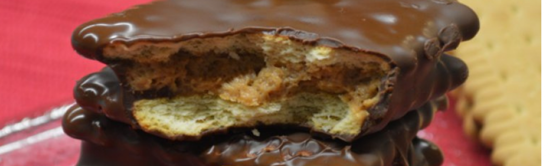 Μπισκότα γεμιστά με κρέμα πραλίνας & επικάλυψη σοκολάτας