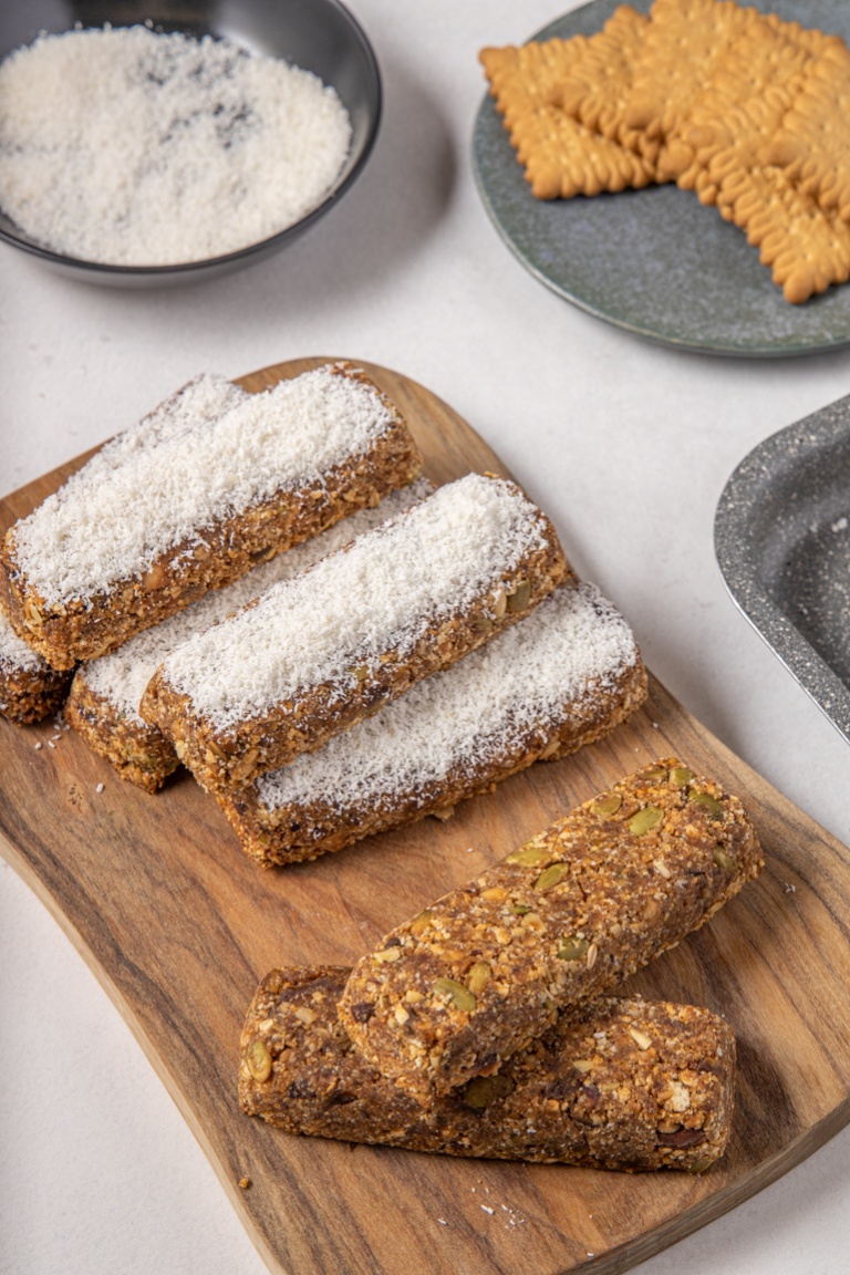 Energy bar με χουρμάδες και Πτι Μπερ χωρίς ζάχαρη