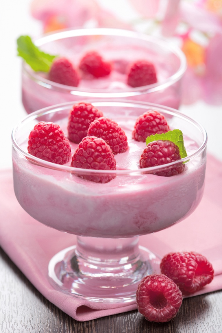 Raspberry mousse