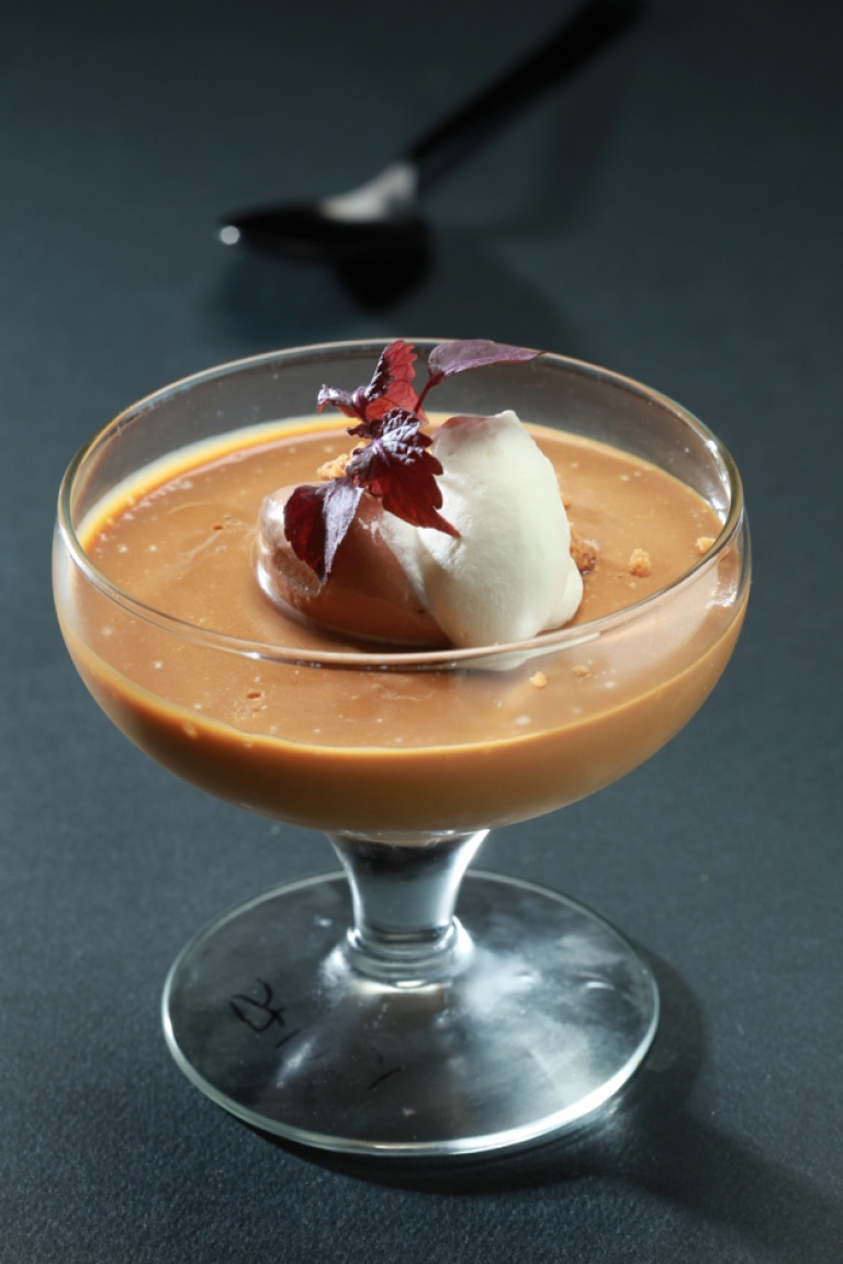 Caramel mousse