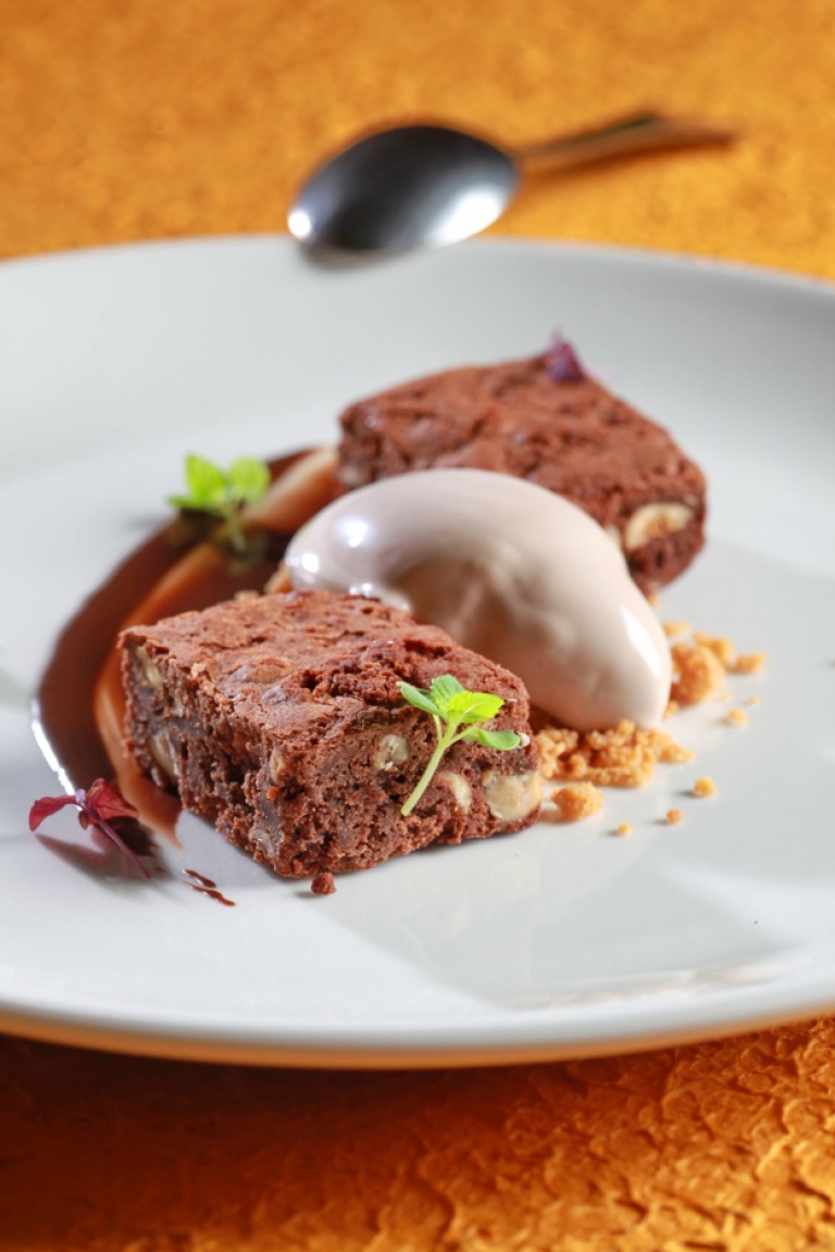 Chocolate brownies with hazelnuts