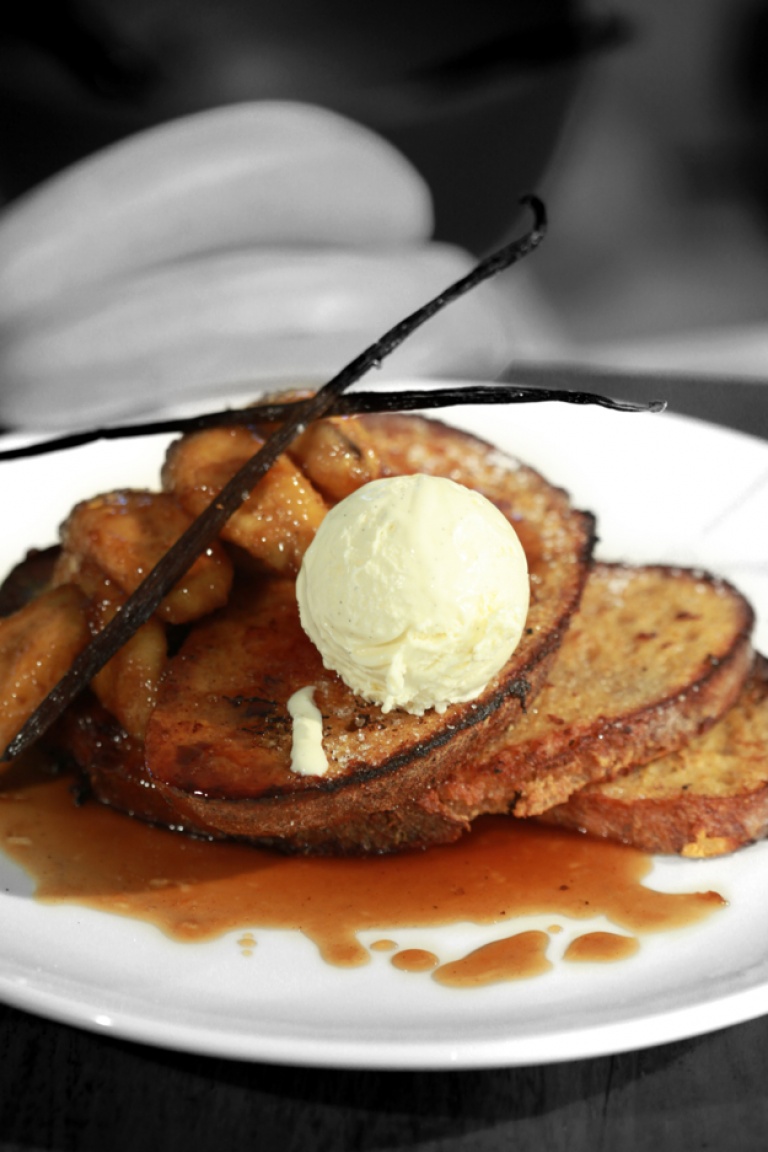 French toast with caramelized bananas and vanilla ice cream