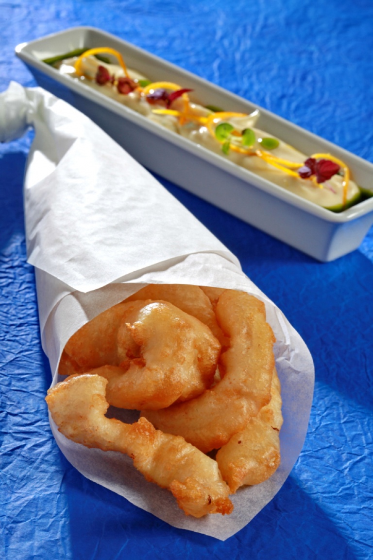 Sea-bream in beer batter with citrus mayonnaise 