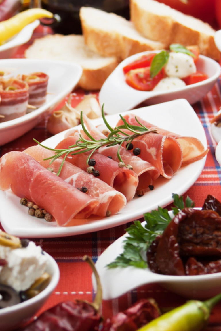 Tapas: Μεζέδες της Ισπανίας 